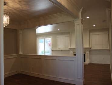 Crown moulding, wainscoting