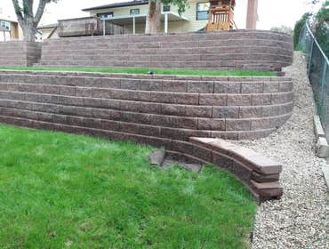Retaining Walls Installation