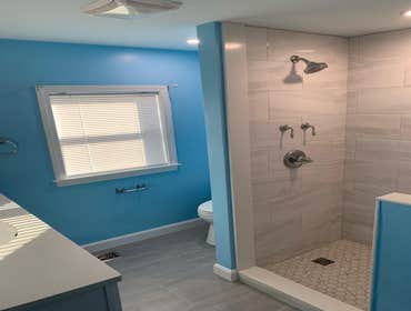 Photos by Compass Home Renovation Inc #Bathroom remodeling Bathroom Remodeling