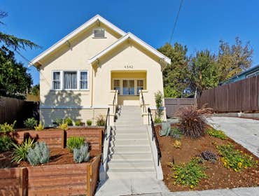 4542 Ellen St Another gorgeously-restored Craftsman at the edge of Maxwell Park. Notice the built-ins, and the original windows. Painstakingly restored