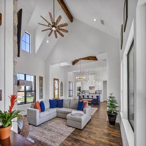 Modern Farmhouse