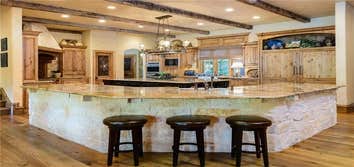 Country Kitchen