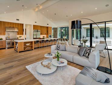 Napa-Style Modern Farmhouse