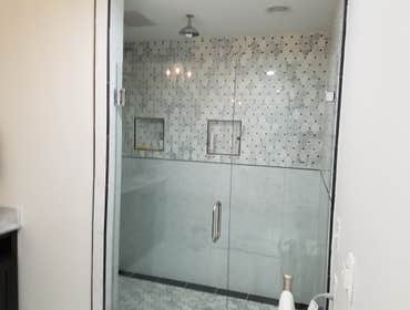 2017 master bathroom