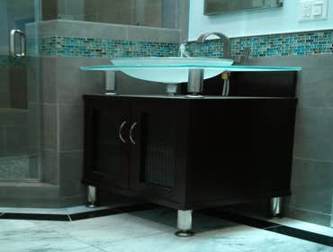 Bathroom Remodel With Floor Plan Changes Bathroom remodeling project in Los Angeles:
- New bathroom design, planning, and permitting process.
- Compl