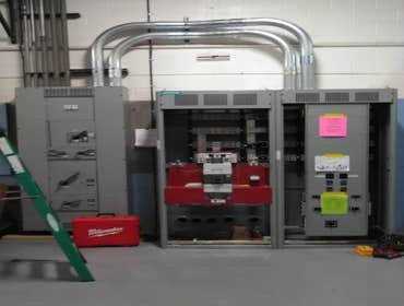 Molding Dynamics Inc.; power, lighting, machines, 1600 amp service upgrade