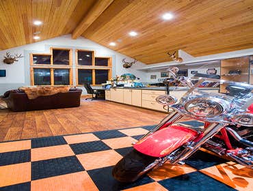 Contemporary Lodge-Style Custom Home