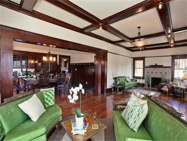 North Park Complete Remodel This is a beautiful 3 bedroom 2 bath craftsman home in North Park, San Diego, Ca
We restored the original look from 1908 an
