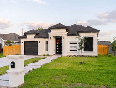 Photos by Ramiro Solis Construction #6