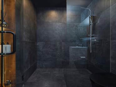 Master bath-full tile