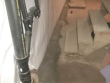 Basement Waterproofing Homeowners of an Oakmont PA residency had water infiltration in their unfinished basement. Water was coming in along the stone 