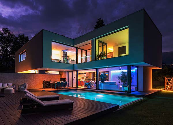 Smart Lightning / Pool View