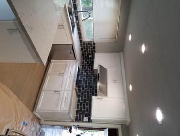 Figliliou Project Kitchen reface and remodel, floors, remodeling of the entrance of the house.