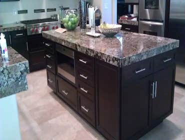 H R Builders