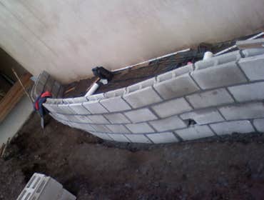 lower planter wall