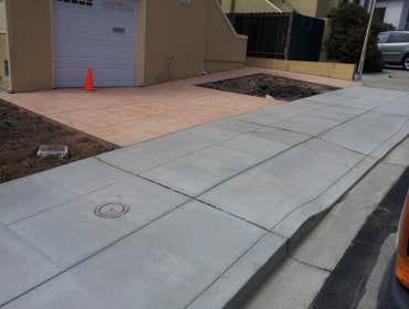 SSF Home- Sidewalk & driveway