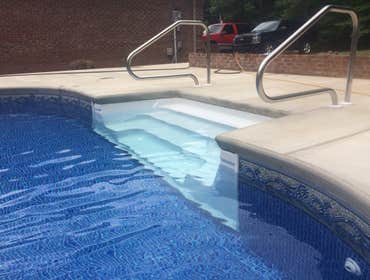 Cantilever pool deck