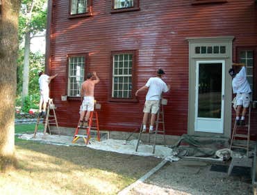 Painted one of the oldest houses in Kingston, MA. This project shows the extensive work that was done to this house from beginning to completion