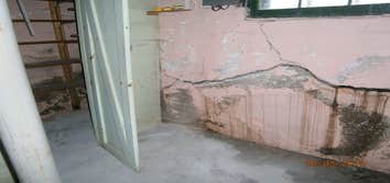Cracked, bowed wall in Duluth