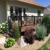 gallery Azek Decking color:
Azek Railing color: White