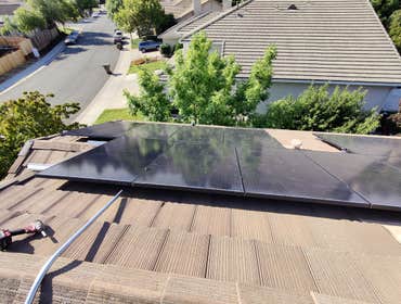 Photos by Vevo Electric #1 14 KW system, took his bill down to zero