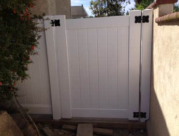 Photo(s) from M&R Fencing