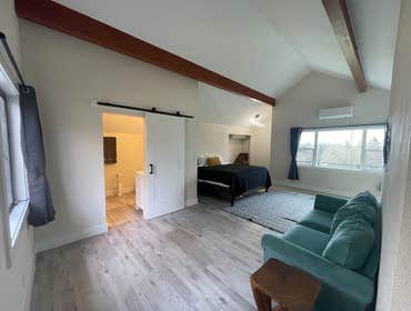 Airbnb Mater Bedroom