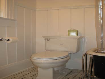 Toilet to fit the era of home