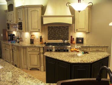 County Music Singer Justin Moore's Kitchen Moody’s designed, built, and installed the kitchen cabinets in Country Music Star Justin Moore’s home.