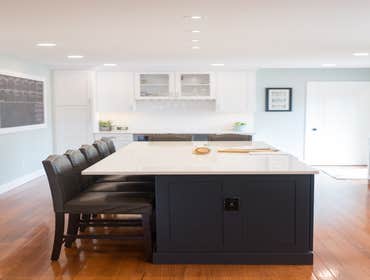Transitional Family Kitchen in Plymouth Meeting, PA