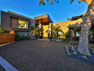 Photos by El Mo United Builders Inc. Beverly Hills