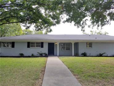 Photos by Dallas Davinci Homes #6 Total remodel traditional ranch.
