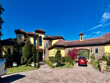 Winter Garden luxury home painting