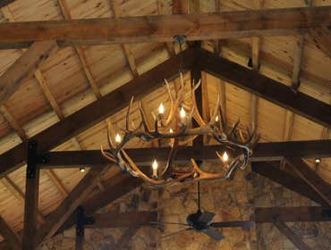 Hunting Lodge - Crook