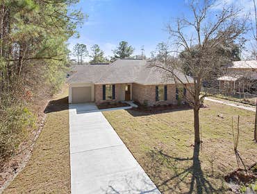 Photo(s) from Jenkins Homes, Inc. This home in Madisonville, LA is a 3 bedroom, 2 bath home nicely situated on a large lot near a cul-de-sac. The kitch