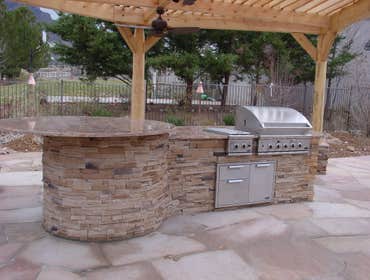 Outdoor Kitchen