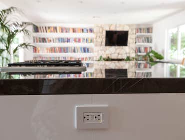Photo(s) from Luxus Construction