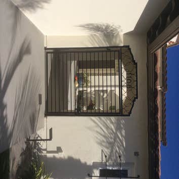 Custom gate
