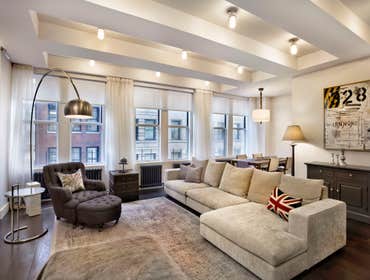 FiDi-Broadway Complete Gut Renovation
Re-did HVAC, New electric throughout apartment.
Combined a 3 bedroom & 1 bedroom to a renovated 4 bedroom apartme