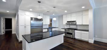 Apartment Renovation: 111 West 82nd Street This complete apartment renovation allowed us to retain, and build upon, many of the original elements of th