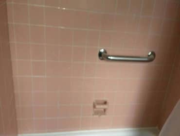 Ceramic Tile Tub Walls Before