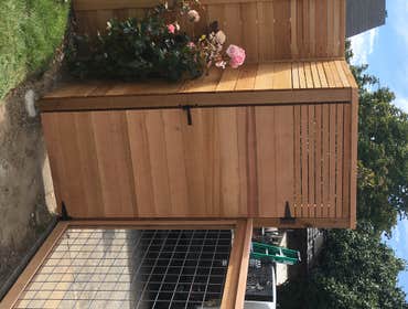 Horizontal Gate with Window Top