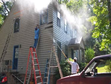 Power washing andsiding repair