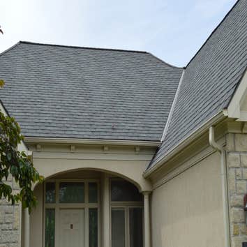 Grand Manor with Ridge Vent