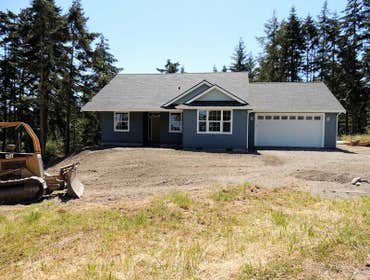 DAYBREAK MEADOWS CUSTOM HOME