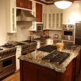 Freds Appliance- Spokane, WA See the amazing craftsmanship on the corners and edges of this gorgeous granite.