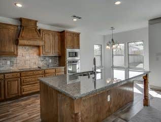 Photos by Texas Mackey Custom Homes #3