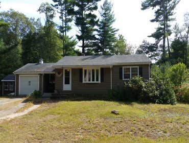 Ranch with asphalt shingles
