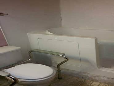 VETERANS WALK-IN TUB We did a Volunteer a job for a Veteran who served our country for years, He fought in World War 2, He was a POW (Prisoner of war) 