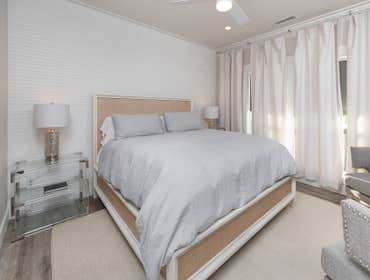 BEACH HOUSE [reno]